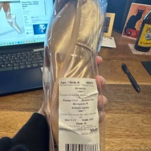 Pointe Shoes - Nikolay (Grishko 3007) NEVER WORN - Picture 2 of 5